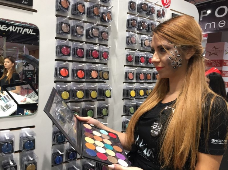 MELKIOR A PARTICIPAT LA COSMETICS BEAUTY HAIR 