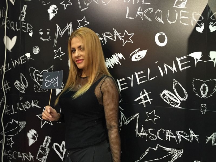 MELKIOR A PARTICIPAT LA COSMETICS BEAUTY HAIR 