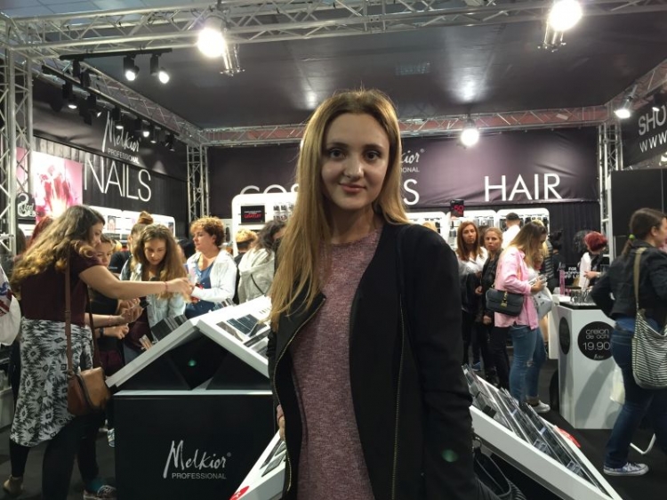 MELKIOR A PARTICIPAT LA COSMETICS BEAUTY HAIR 