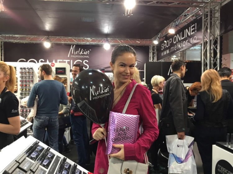 MELKIOR A PARTICIPAT LA COSMETICS BEAUTY HAIR 